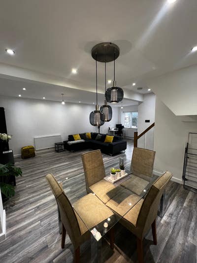 Modern Furnished 3 Bed House Immaculate Condition Main Photo