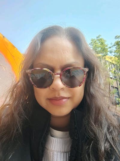 44, female, introvert looking for a friendly home Main Photo