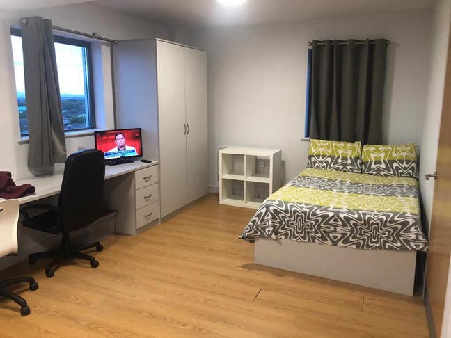 Studio flat for rent  Main Photo