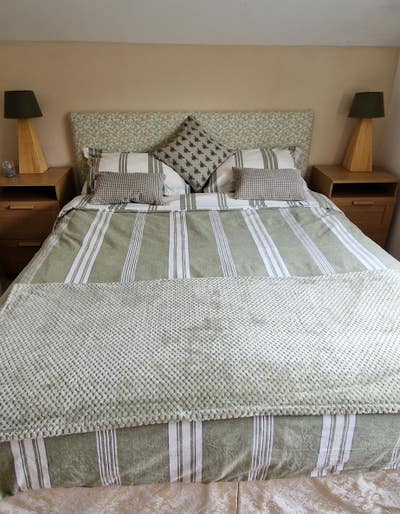 Large Double Room in Spacious Quiet Friendly House Main Photo
