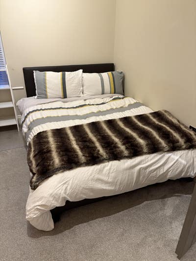 Lovely spacious double room  Main Photo