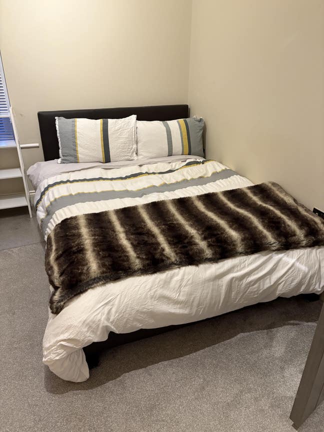 Lovely spacious double room  Main Photo