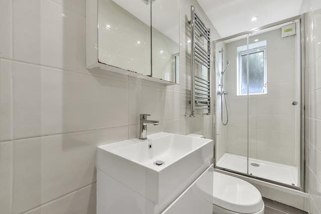 Fantastic student accomodation - Central Surbiton Main Photo