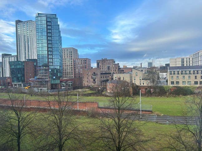 Sociable, Affordable City Living Main Photo