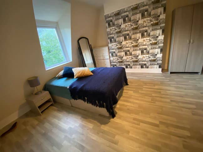 Super Large 16M2 Room freshly renovated Main Photo