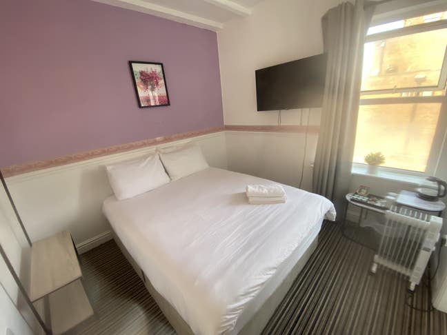 Double Room Ensuite - Blackpool North Train Main Photo