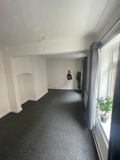 Studio Flat with Garden & Parking NR3 (9C - J)  Main Photo