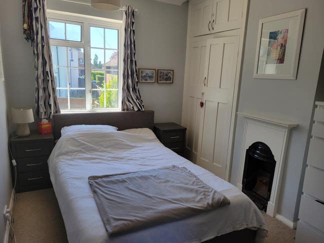 Terrace house in Grove Park Main Photo