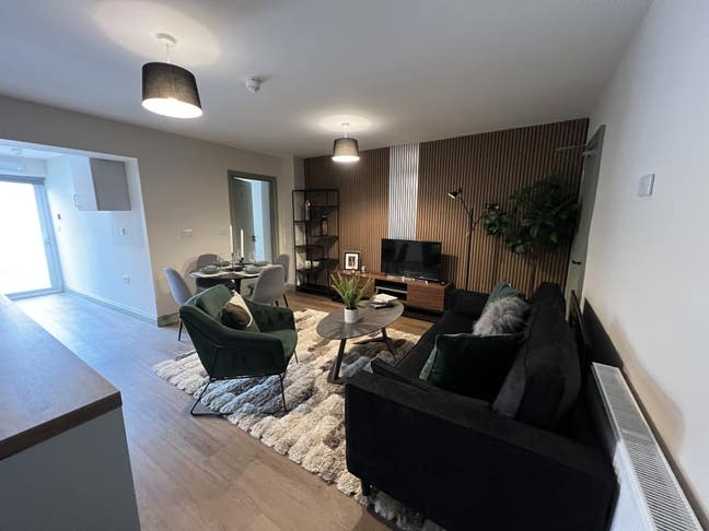 Refurbished Five Bedroom House Share - En Suites Main Photo