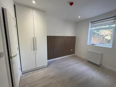 5 Rooms in HMO To Let Main Photo
