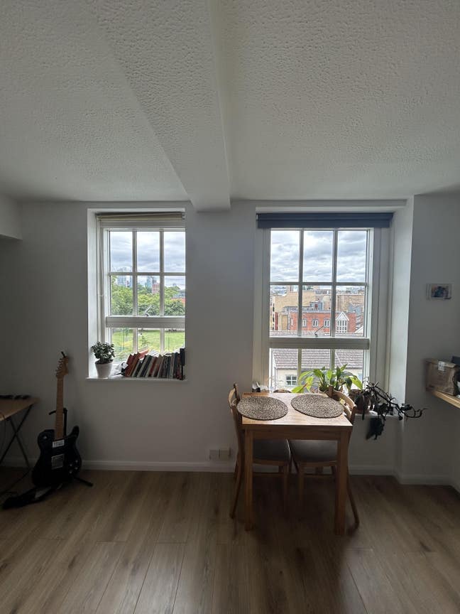 December Rental in East London (12th to 30th) Main Photo