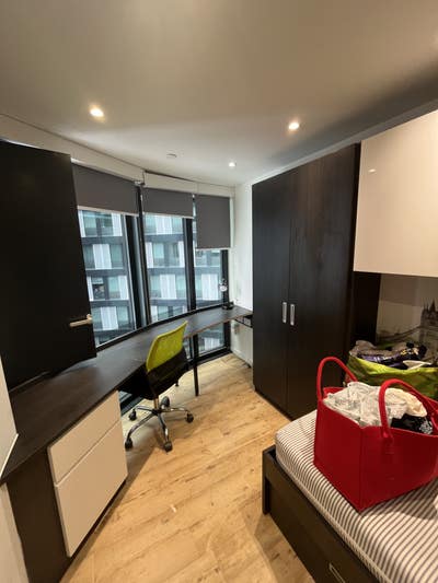 Subletting an ensuite at Urbanest! Main Photo
