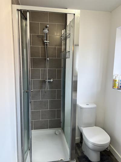 1 Double Room En-suite, Crawley - Bills Included Main Photo
