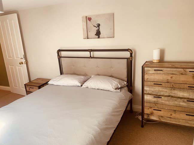 Double room with huge en-suite.  Main Photo