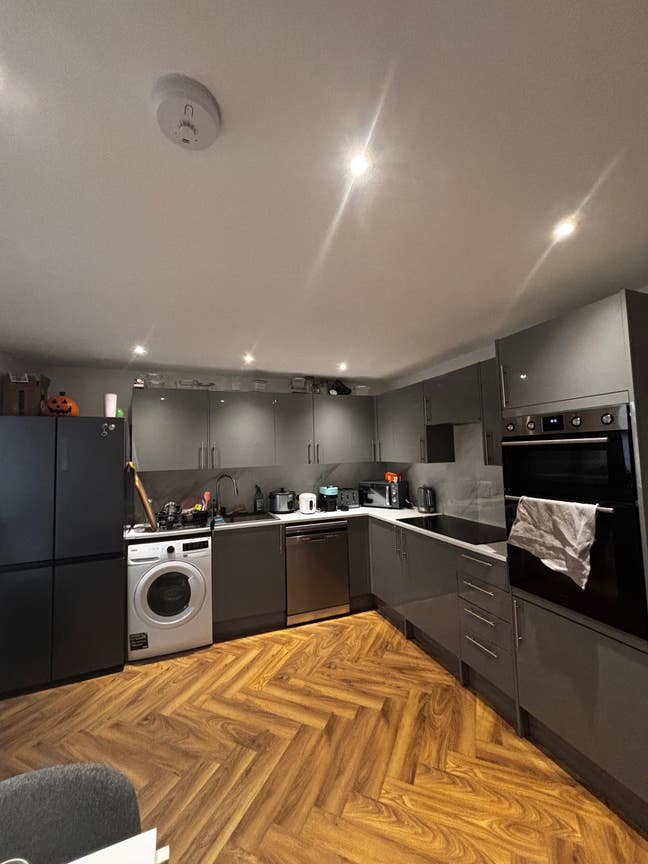 Double ensuite room available in Deptford Main Photo