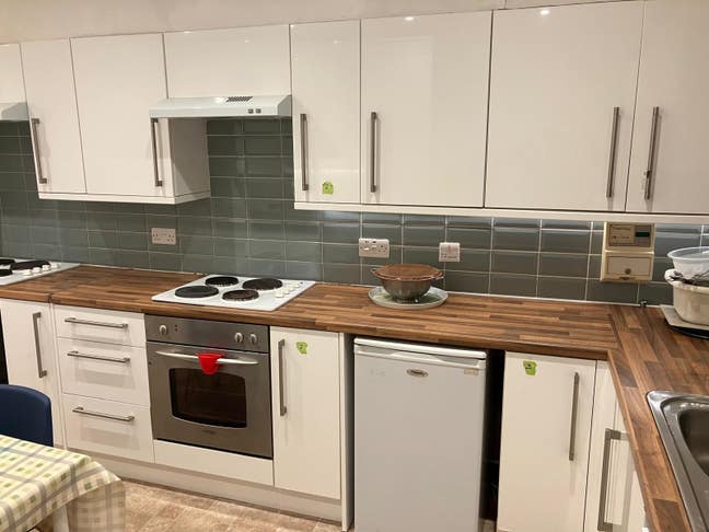 Furnished Room, All Bills Included, Holburn St. Main Photo