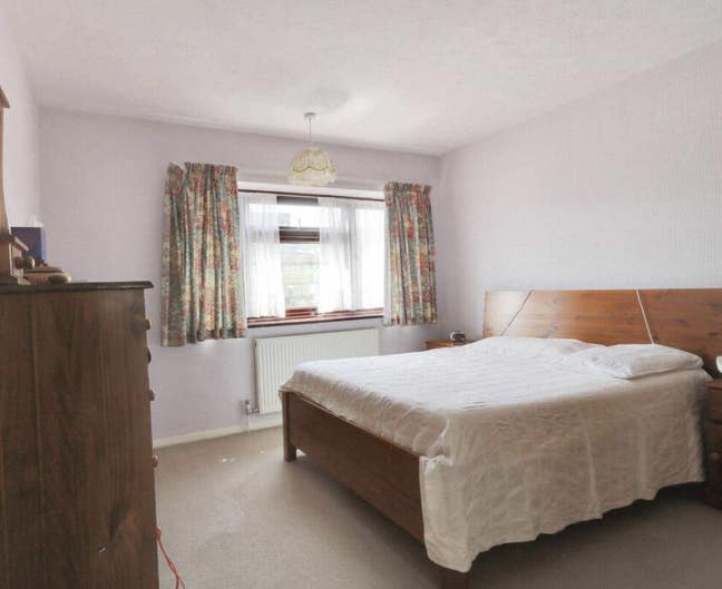 Rooms for students/professionals-deal for multiple Main Photo