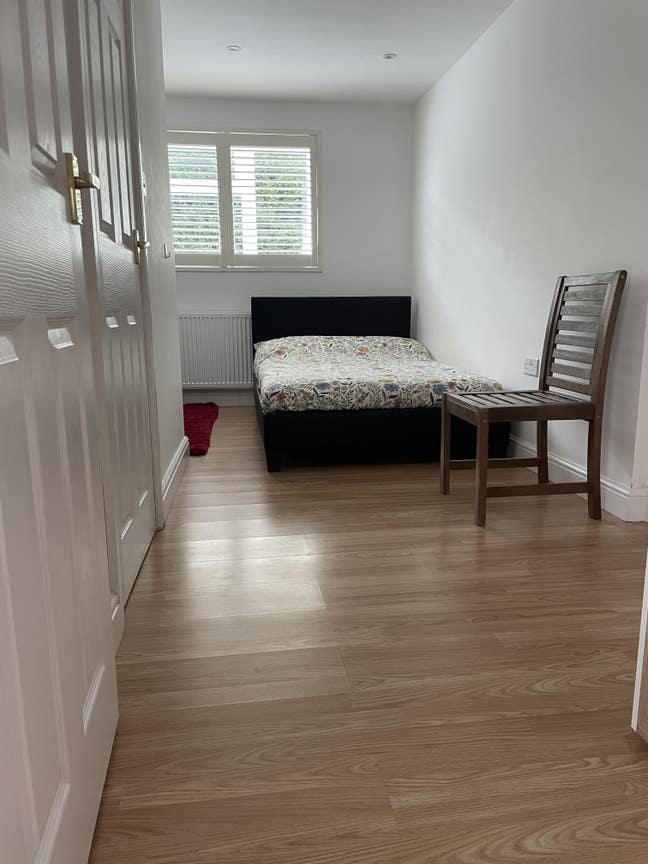 Double Room with  En-suite  Main Photo