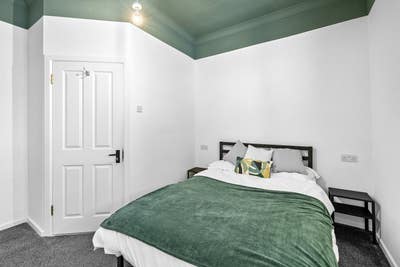 💚Stunning Double Room on Sydney Street💚 Main Photo