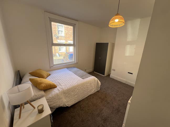 Refurbished House Town Centre Main Photo