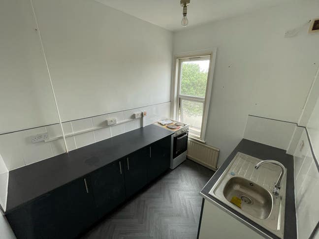 New Spacious Double Room with Ensuite  Main Photo