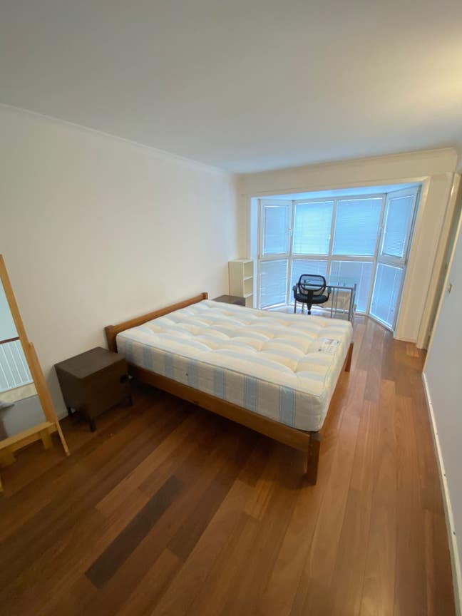 Double  Room  on Greenland Dock  Main Photo