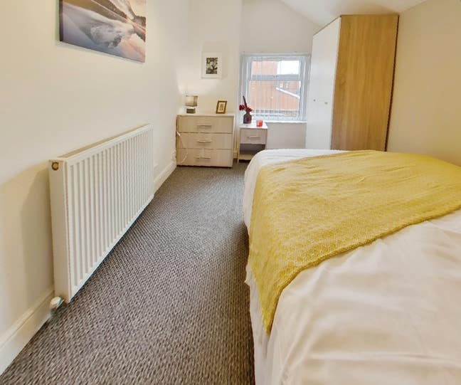 Ideal Chester Rooms - close to River Dee Main Photo
