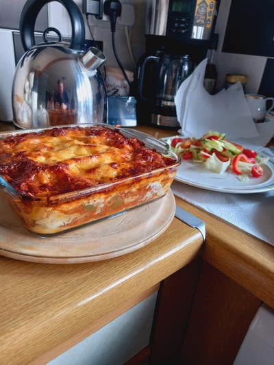 large roomlarge flat/house/cottage/loft/annexe Main Photo