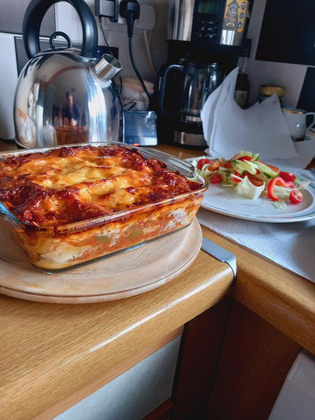 large roomlarge flat/house/cottage/loft/annexe Main Photo