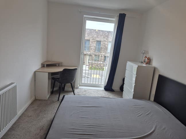 Shared Double Room for Rent Main Photo