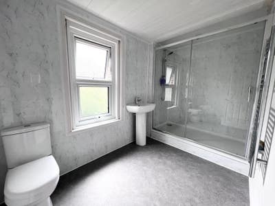 Double | Town Centre | Deposit Free Option Main Photo