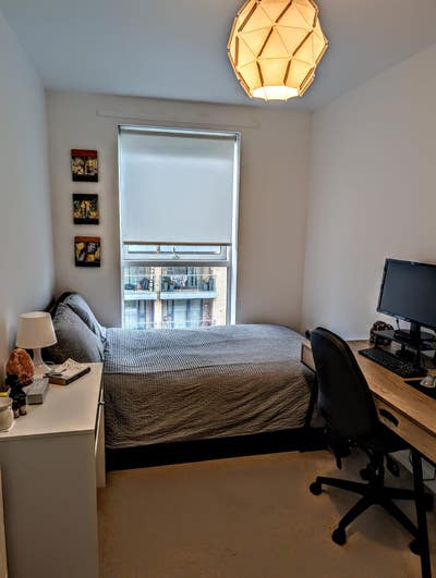 Small Bedroom Weekly Let Available Main Photo