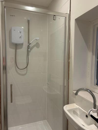 Studio and Bedroom Ensuite  Main Photo