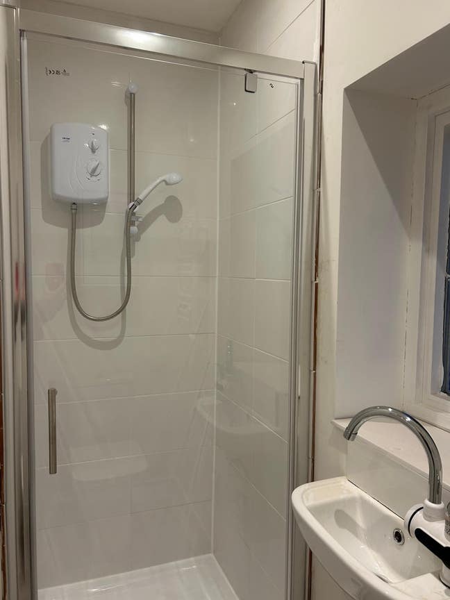 Studio and Bedroom Ensuite  Main Photo