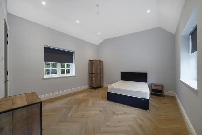 Modern Ensuite Rooms | All Bills Inc | Uxbridge Main Photo