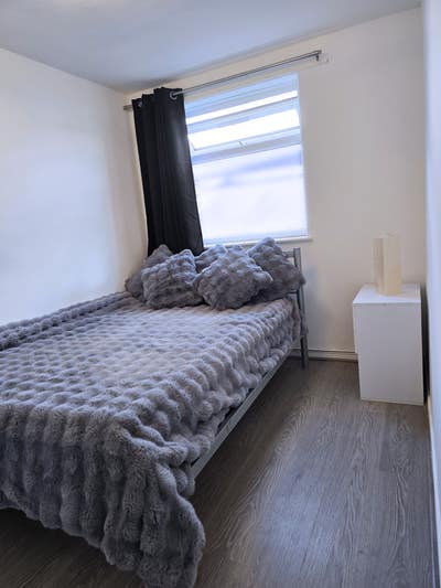Double Room Leamington Spa Main Photo