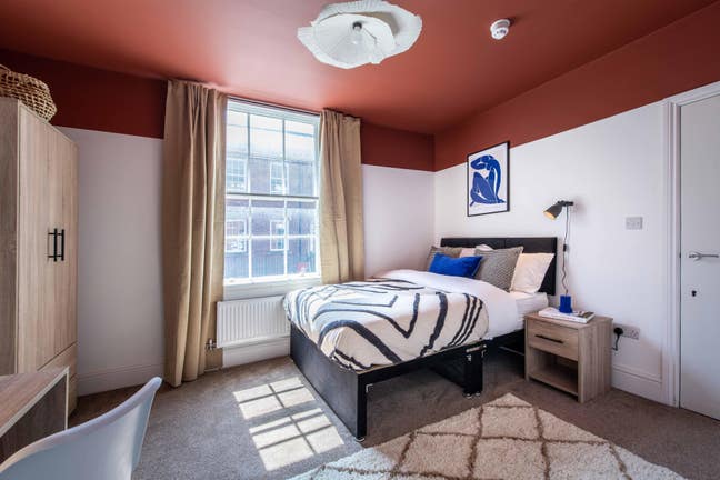 WOW⚡️Stunning brand new co-living house ⚡️ Main Photo