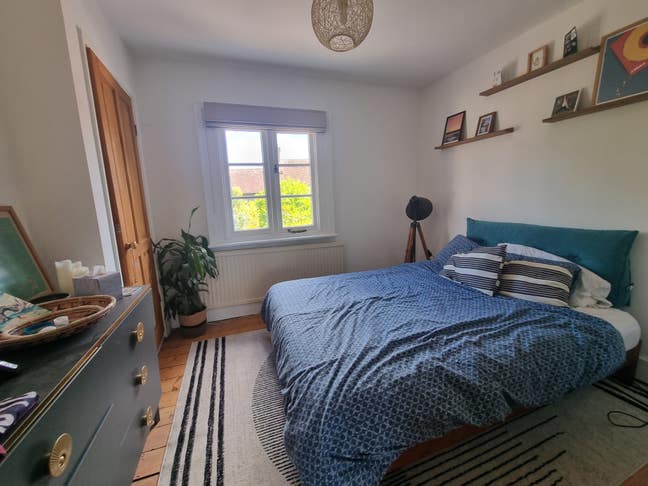 1 or 2 bedrooms available to rent in Haddenham Main Photo
