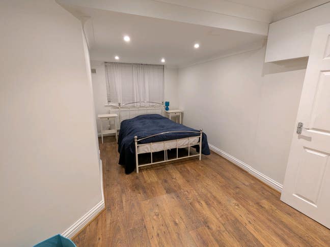 Double room Annex, Ensuite, Mon-Fri Main Photo