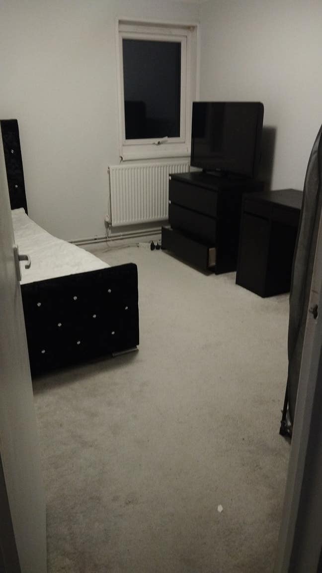 Room for rent  Main Photo