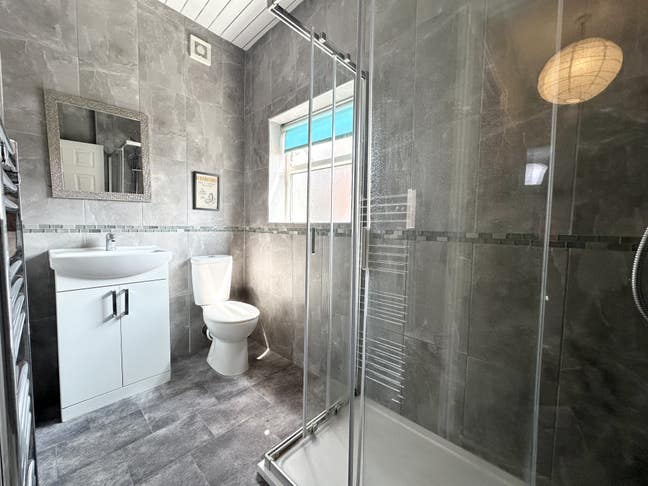 Modern, Affordable Shared Living in Castleford Main Photo