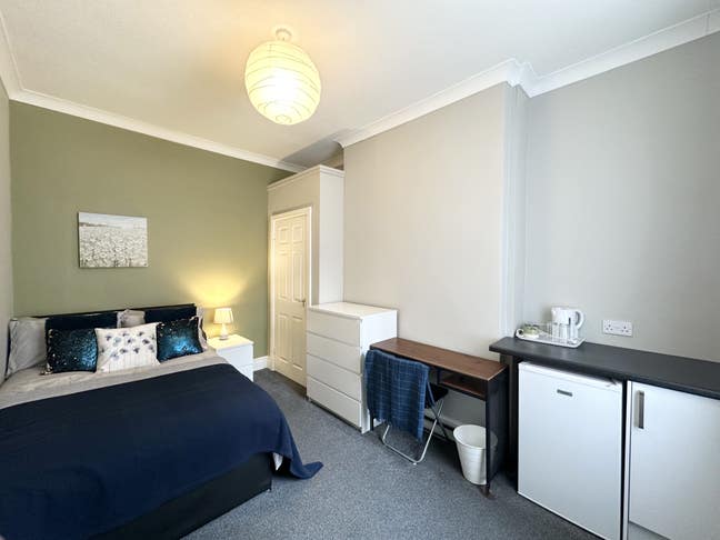 Modern, Affordable Shared Living in Castleford Main Photo