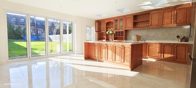 Delightful 4bed house with amazing kitchen,Harrow  Main Photo