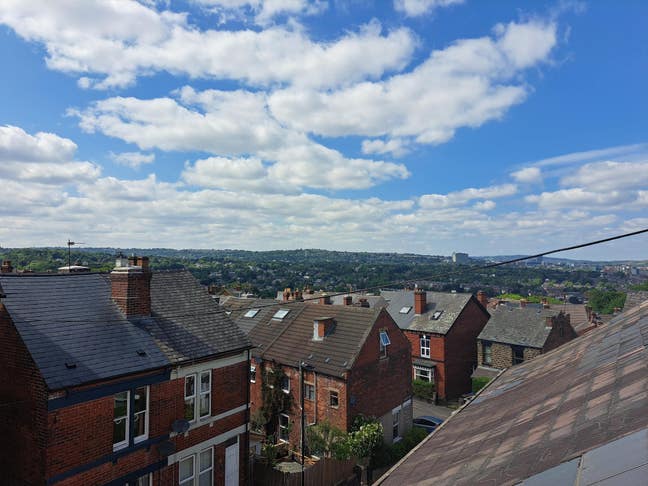 Double Room with a Lovely View in Meersbrook!  Main Photo