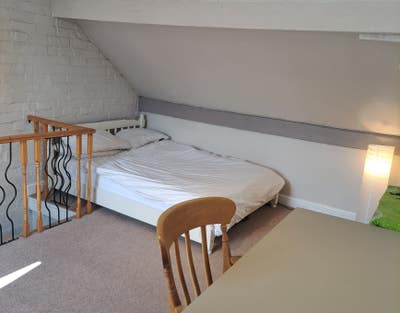 Double Room with a Lovely View in Meersbrook!  Main Photo