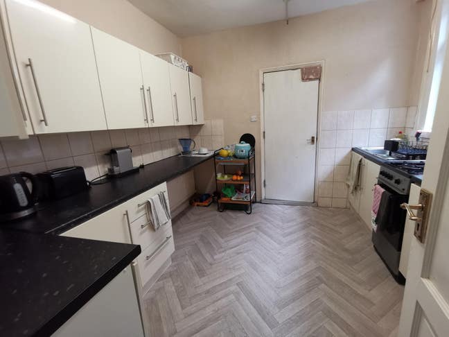 Double Room in Manor House Finsbury Park Main Photo