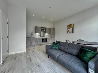 2 Bed Flat, Victoria Riverside Goodman Street Main Photo
