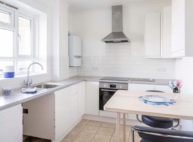 Room in West Hampstead Flat Main Photo
