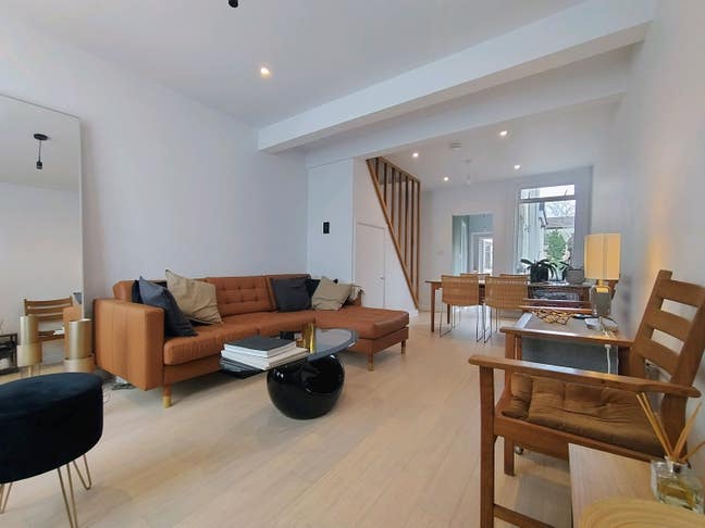 Spacious Ensuite Double in Beautiful Home Main Photo