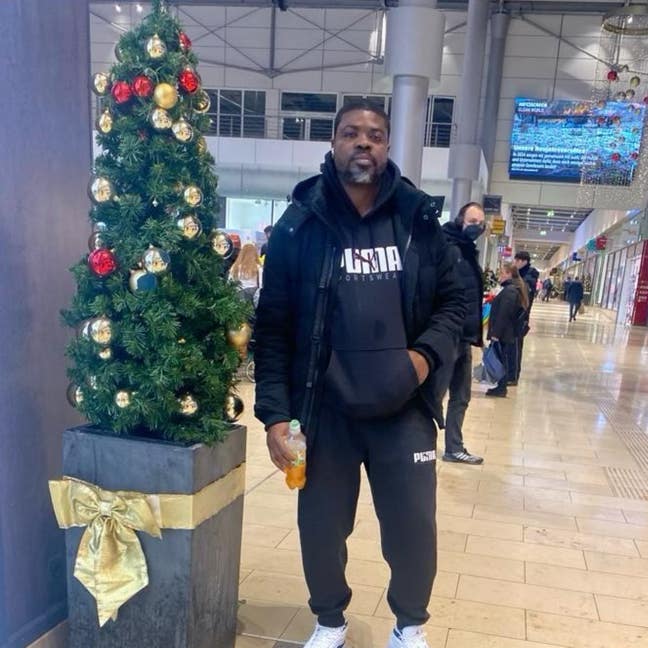 43 year old Male seeks a double room Main Photo